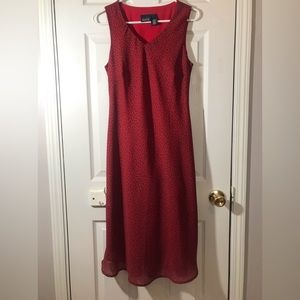 Women’s Hillard & Hanson size 6 mid length dress fully lined